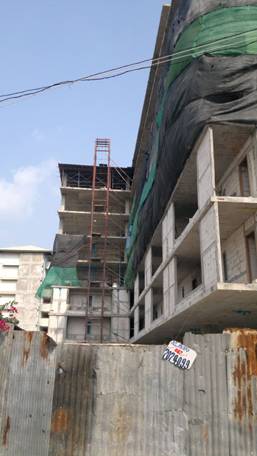 ก่อสร้าง — มีนาคม 2556